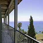 Hotel Columbia