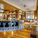Columbia Hotel 5*