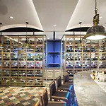 Columbia Hotel 5*