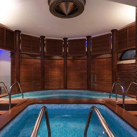 Hotel Columbia Pissouri