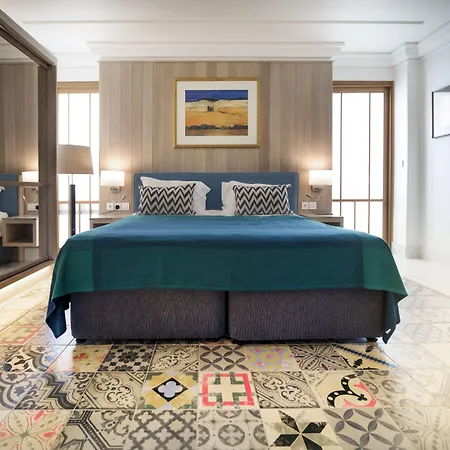 Columbia Otel Pissouri