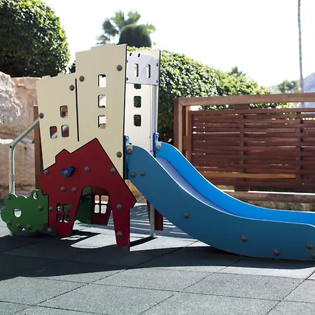 קולומביה ביץ ריזורט מלון